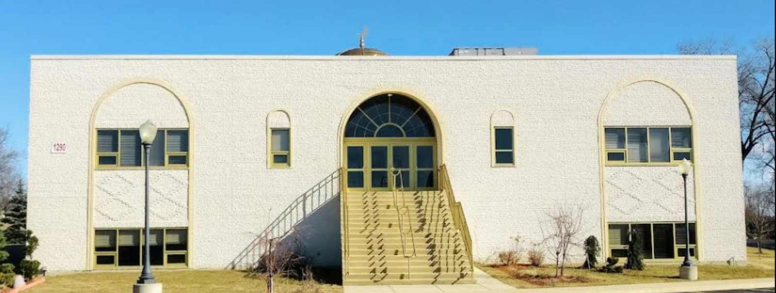 Exterior view of Masjid-Ul-Islam Elgin building